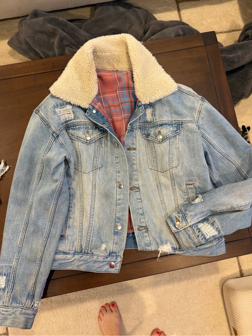 Free people Women’s Light Blue Denim Sherpa Collar Jacket xs